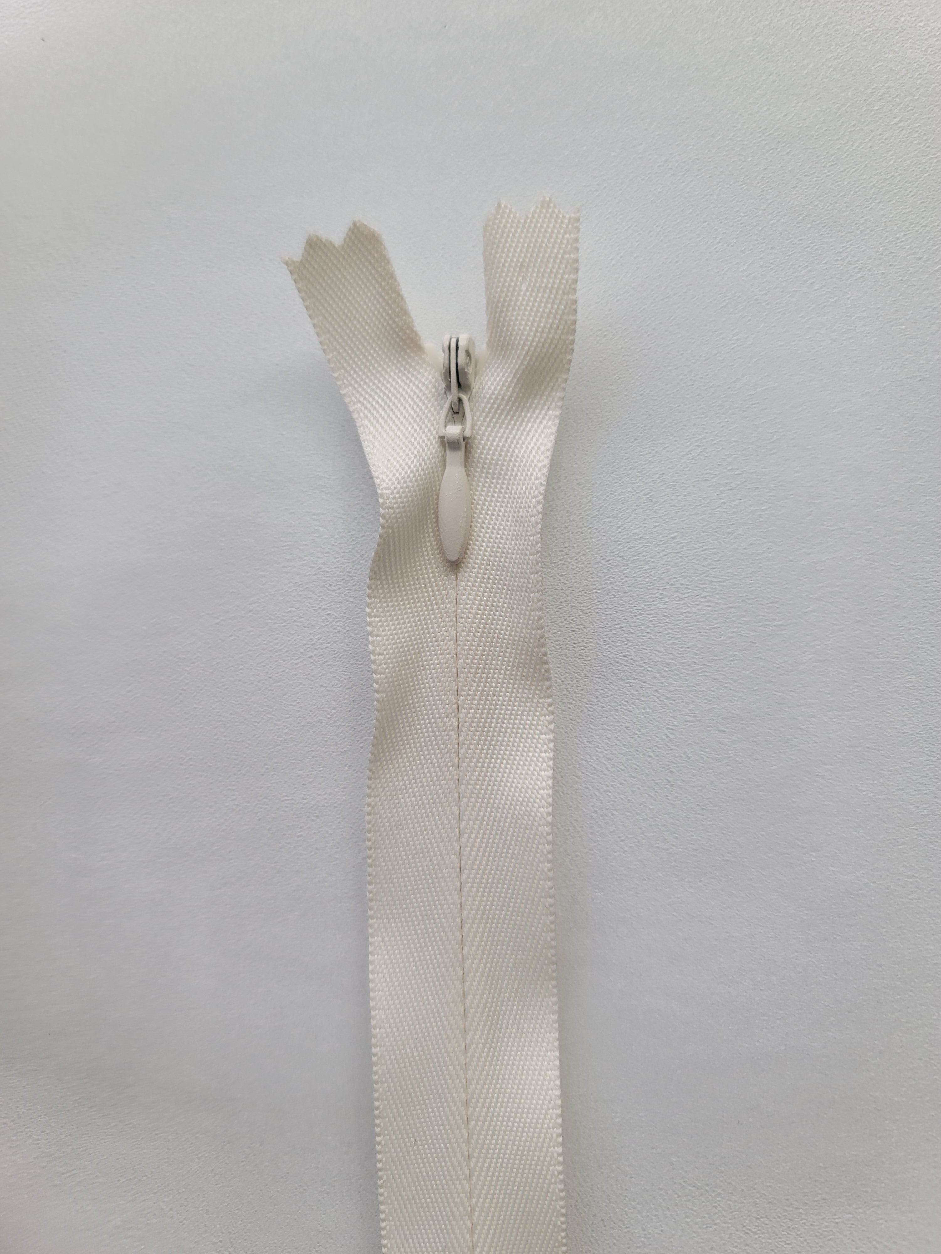 YKK Invisible Closed Ended Zipper – 60cm Length, Polyester Material