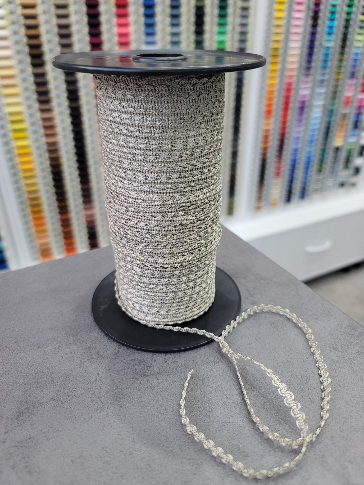 Frieba Tape - Decorative Edgings, Braid Tape, (4mm - 5mm) x1m - Galedi Pins