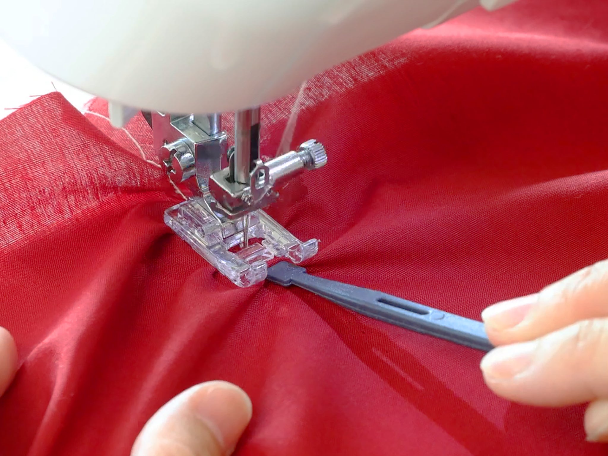 Milward Multi Purpose Sewing Tool – Set of 2 | 15cm Measuring & Threading Aid