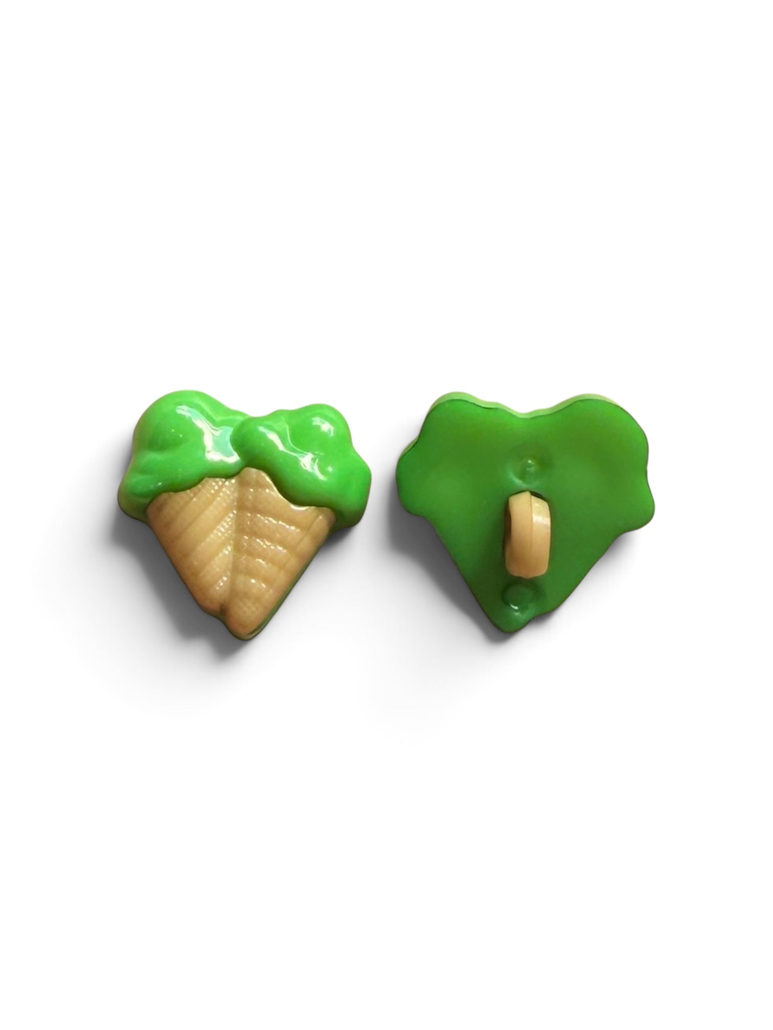 Front and back view of a 15mm green ice-cream cone resin button with a shank fastener.
