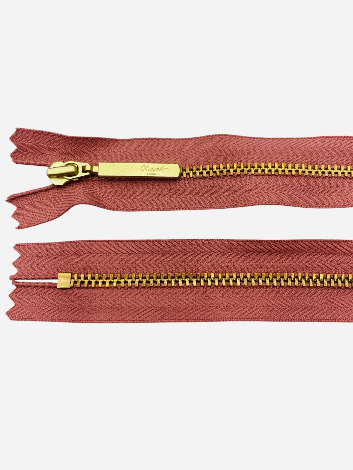 YKK Size 3 Closed End Gold Metal Zip | 55cm