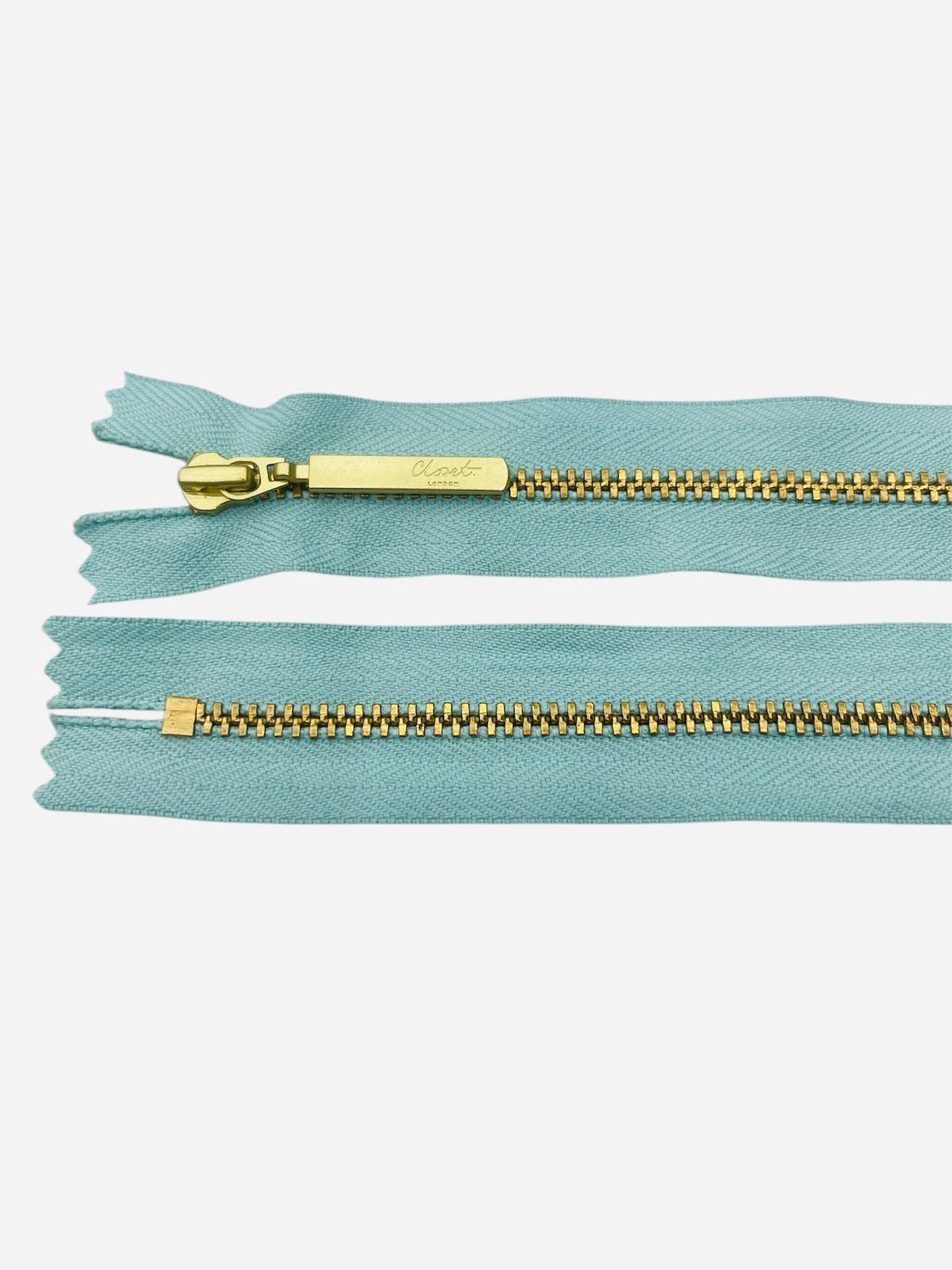 YKK Size 3 Closed End Gold Metal Zip | 55cm
