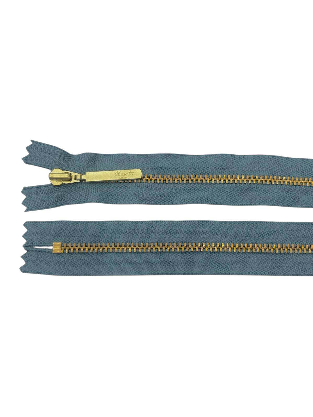 YKK Size 3 Closed End Gold Metal Zip | 55cm