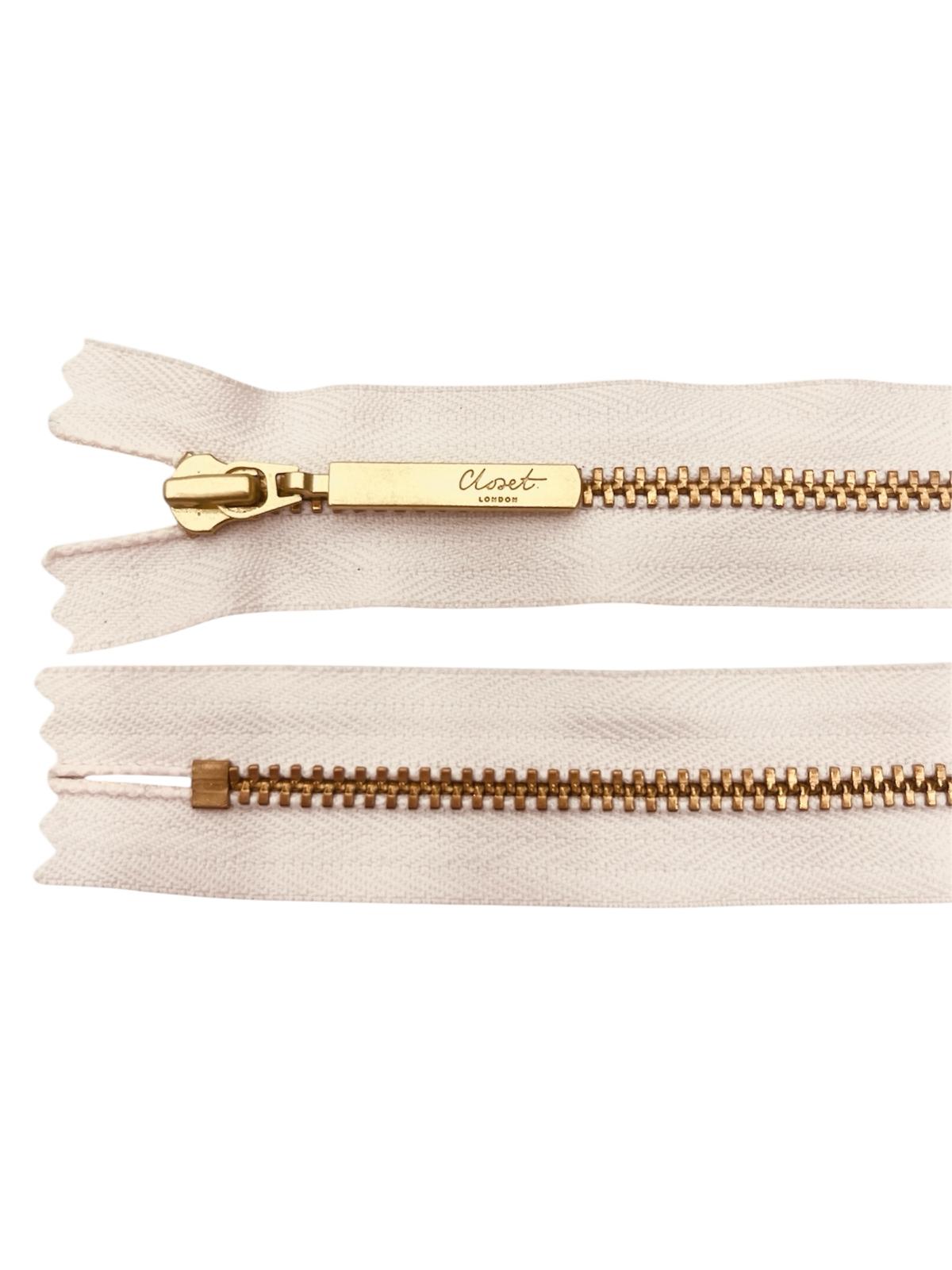 YKK Size 3 Closed End Gold Metal Zip | 55cm