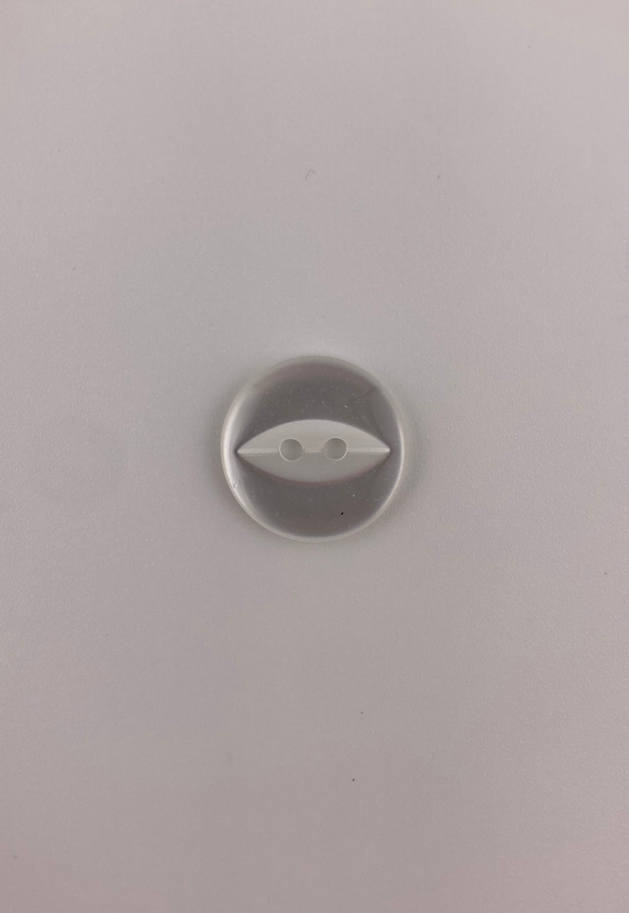 Перламутровая пуговица, 17 мм, 2 отверстия