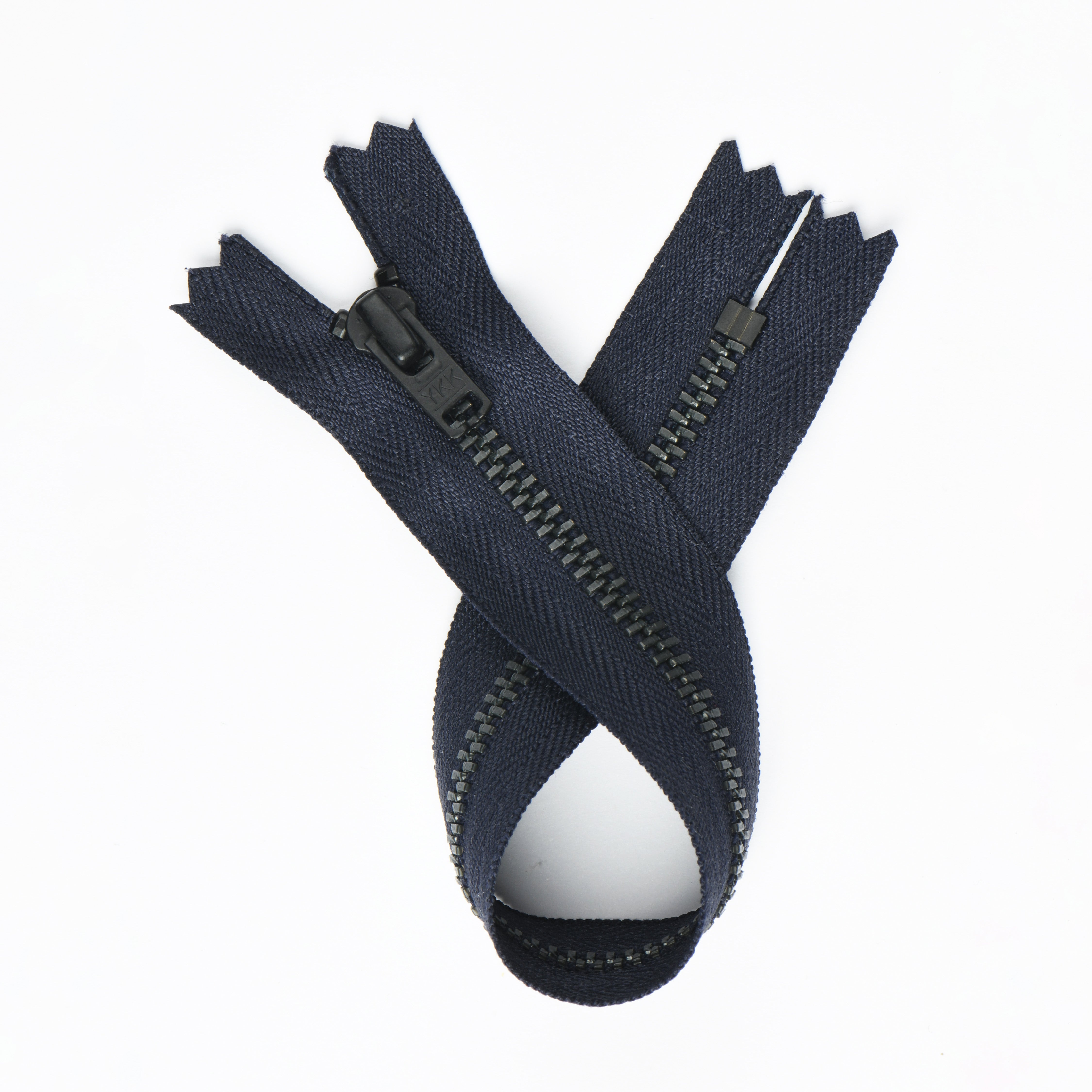 YKK Black Metal Closed End Zip – C5, 20cm | Galedi Pins