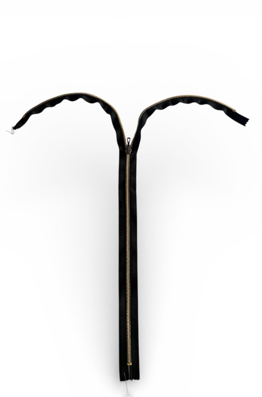 Lampo gold metal one way open end zip, 64cm length