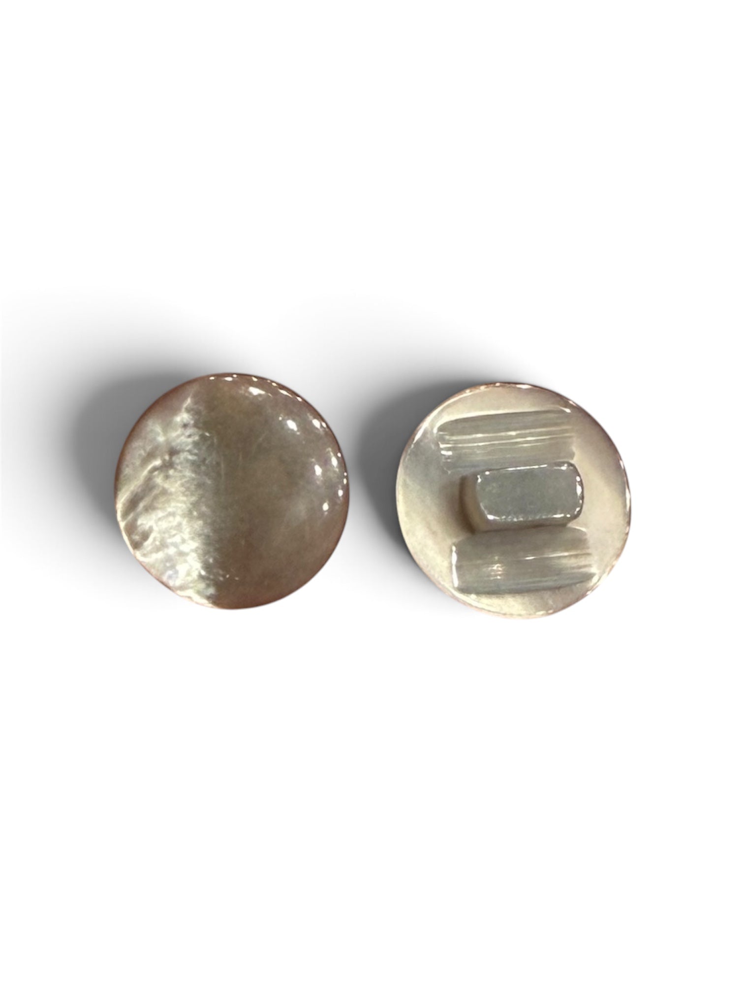 Front and back view of a 14mm round polished plastic resin button with a pearlescent finish.