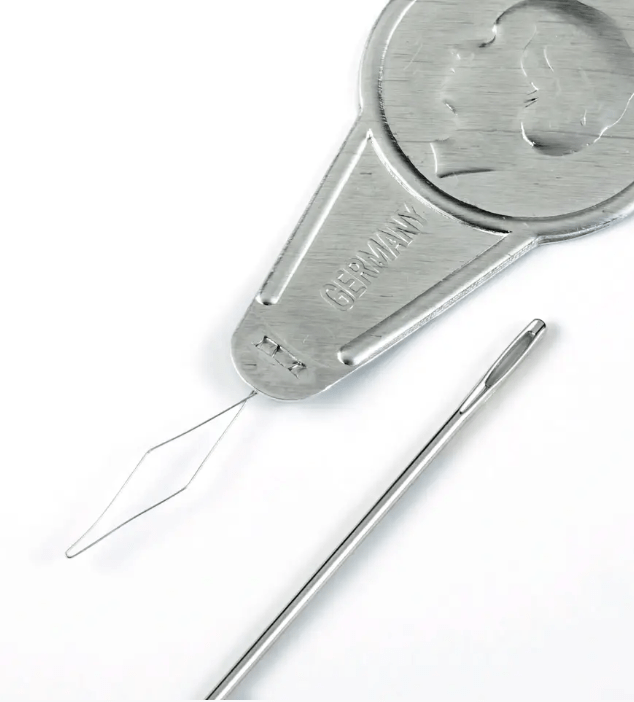 Sewing, embroidery and darning needles assortment and threader, 49 needles - Galedi Pins