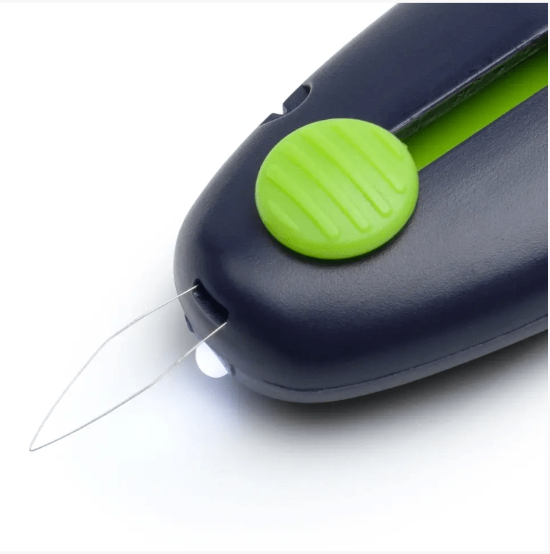 LED needle threader - Galedi Pins