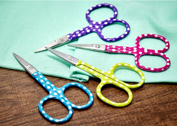 Embroidery Scissors – Galedi Pins | 9.3cm, Random Colour with Polka Dot Handles