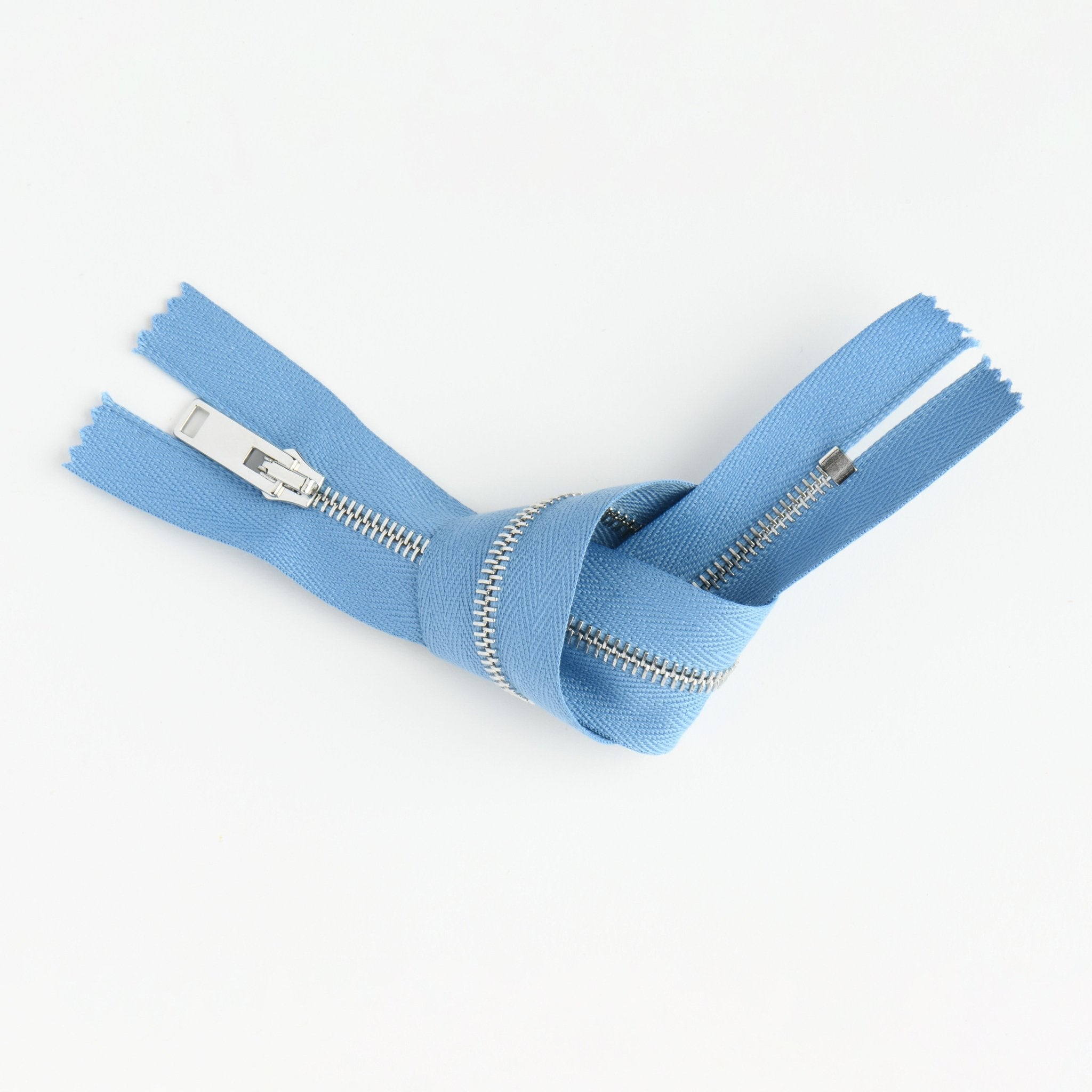 RIRI silver metal, M4, 3T, 24cm closed end zip - Galedi Pins