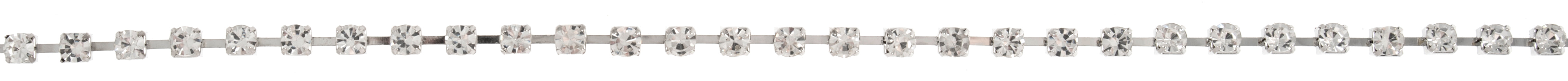 A continuous silver chain trim featuring closely set, round-cut clear diamanté stones.