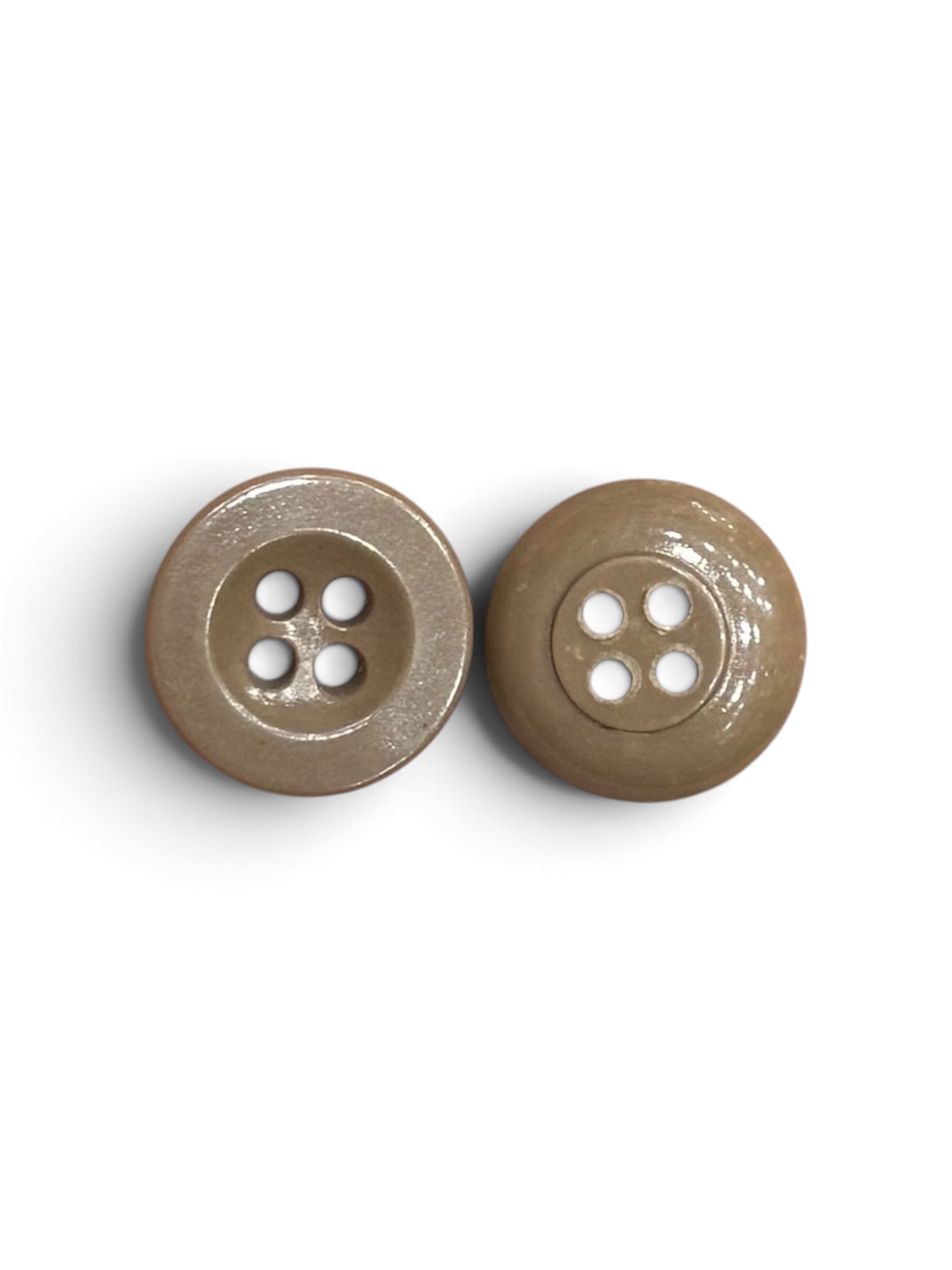 Two 17mm light brown round 4-hole sewing buttons shown from front and back views.