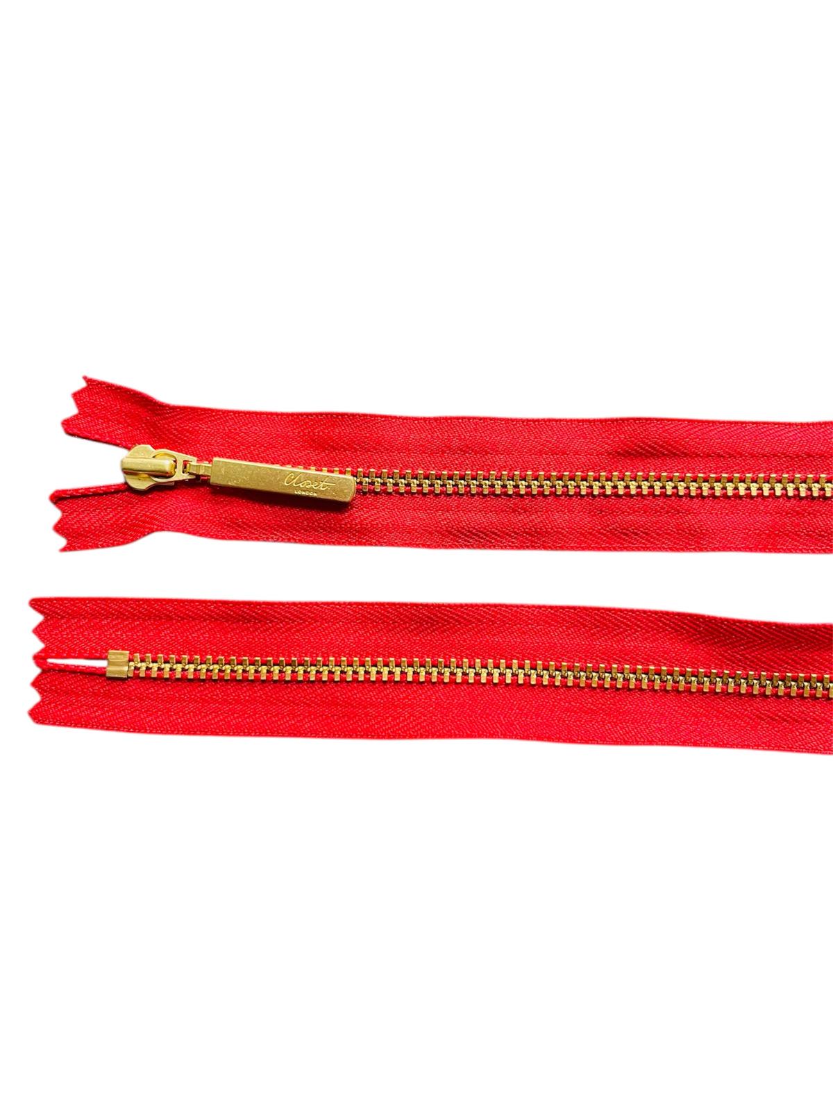 YKK Size 3 Closed End Gold Metal Zip | 55cm