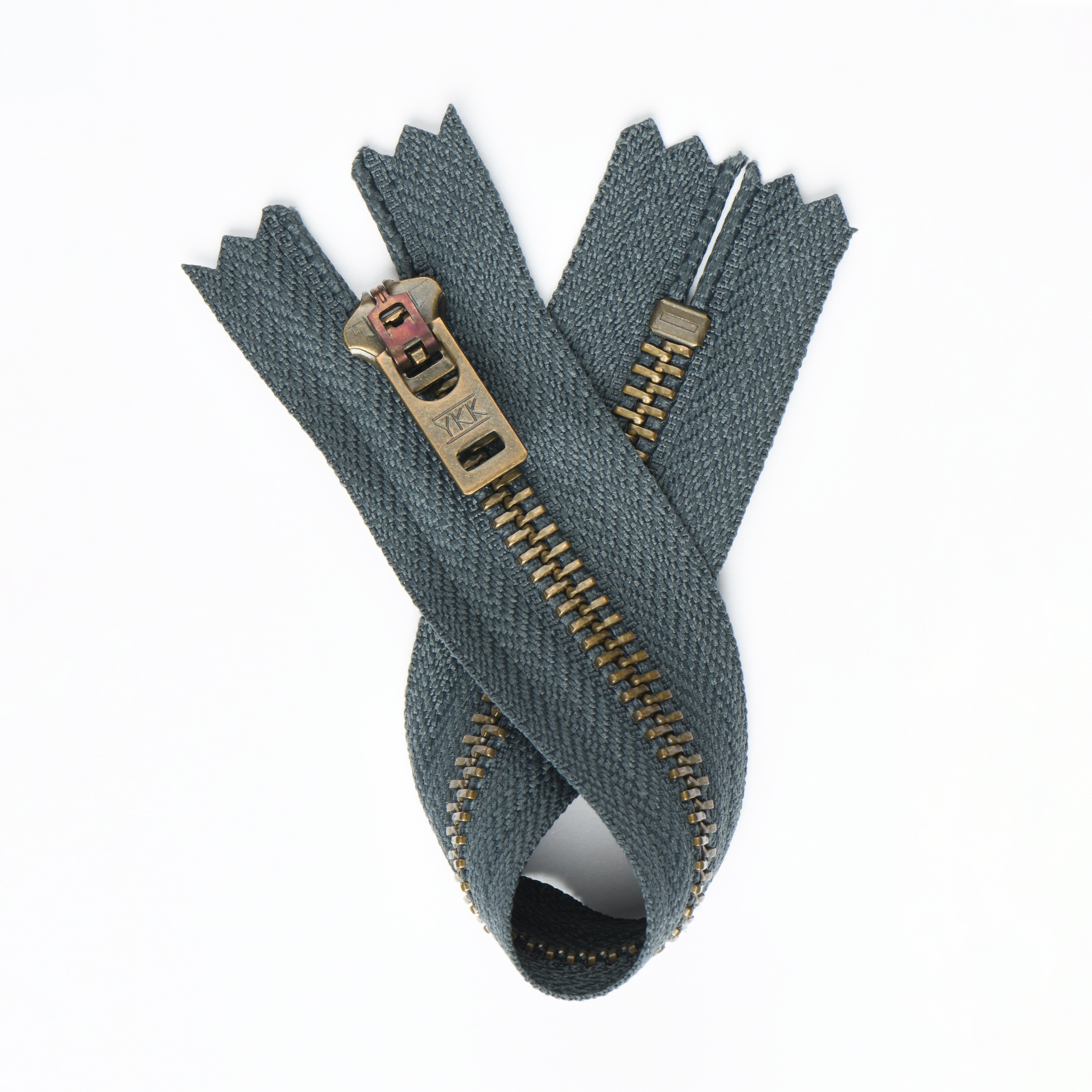 YKK C5 Closed End Zip – 18cm Antique Brass Metal Fastener