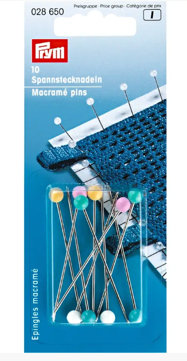 Macramé pins