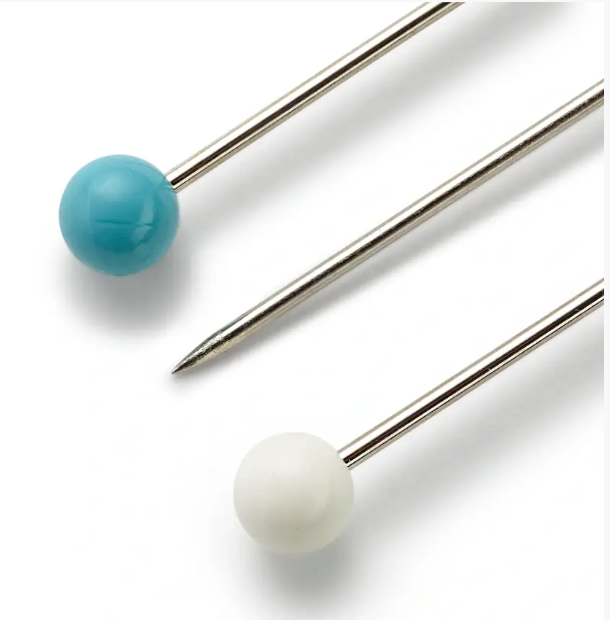 Macramé pins