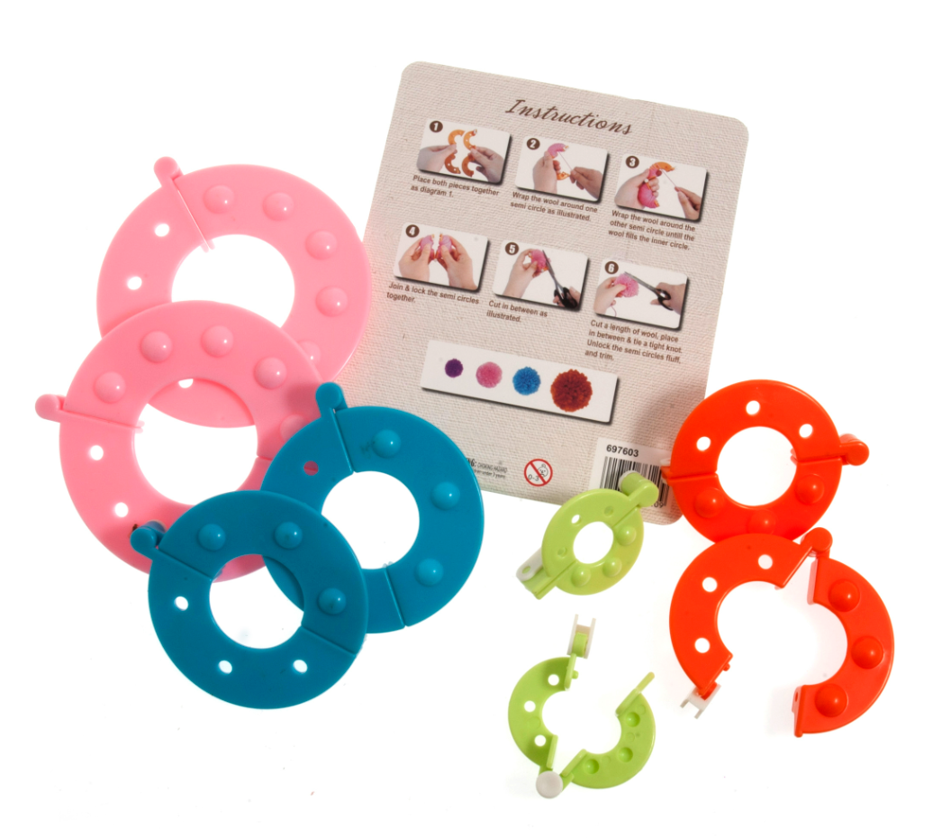 Pom Pom Maker Set (4 Piece)