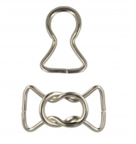 Two silver-toned 20mm iron metal luggage and belt clips shown individually and interlocked.