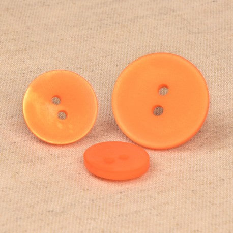 Stephanoise Satiny 2 Hole Sewing Buttons - 15mm/18mm Polyester | M60832